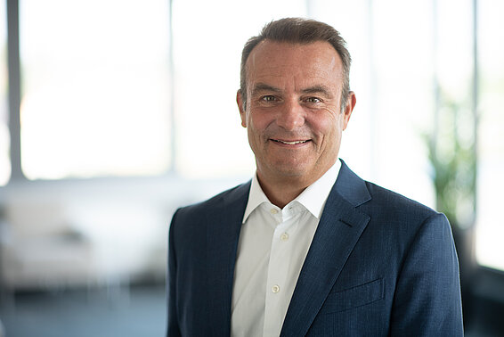 Portrait of Markus Glaser-Gallion, CEO of the Leadec Group.