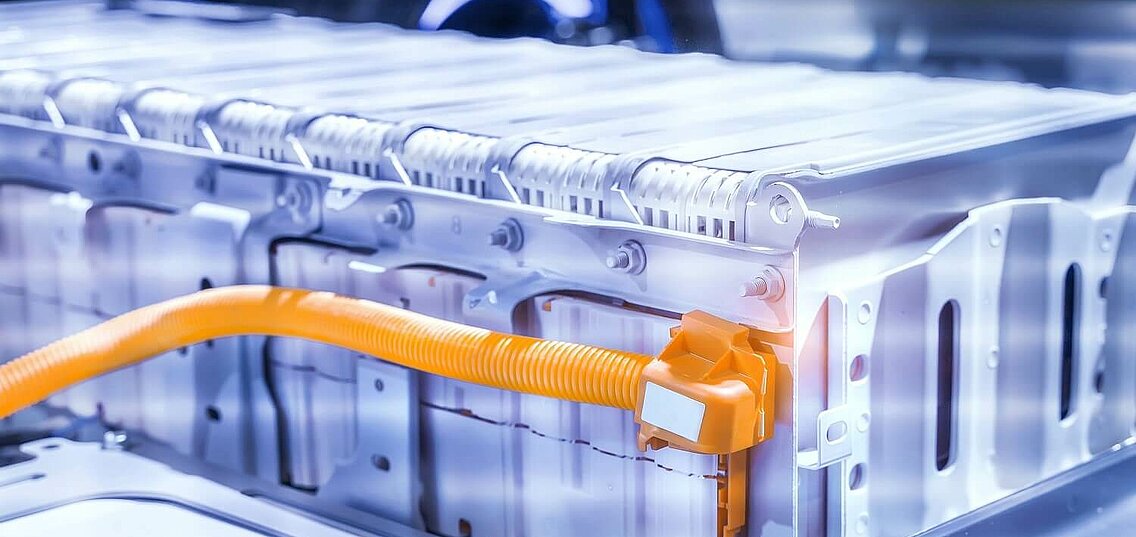 Detailansicht einer Batterie für Elektrofahrzeuge.