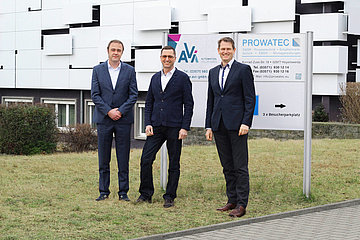 Die AVI-Geschäftsführung Andreas Rzezacz, Mirko Wittek und Frank Seifert