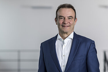 Portrait of Markus Glaser-Gallion, CEO of the Leadec Group.