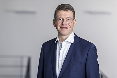 Portrait of Markus Hucko, COO of the Leadec Group.